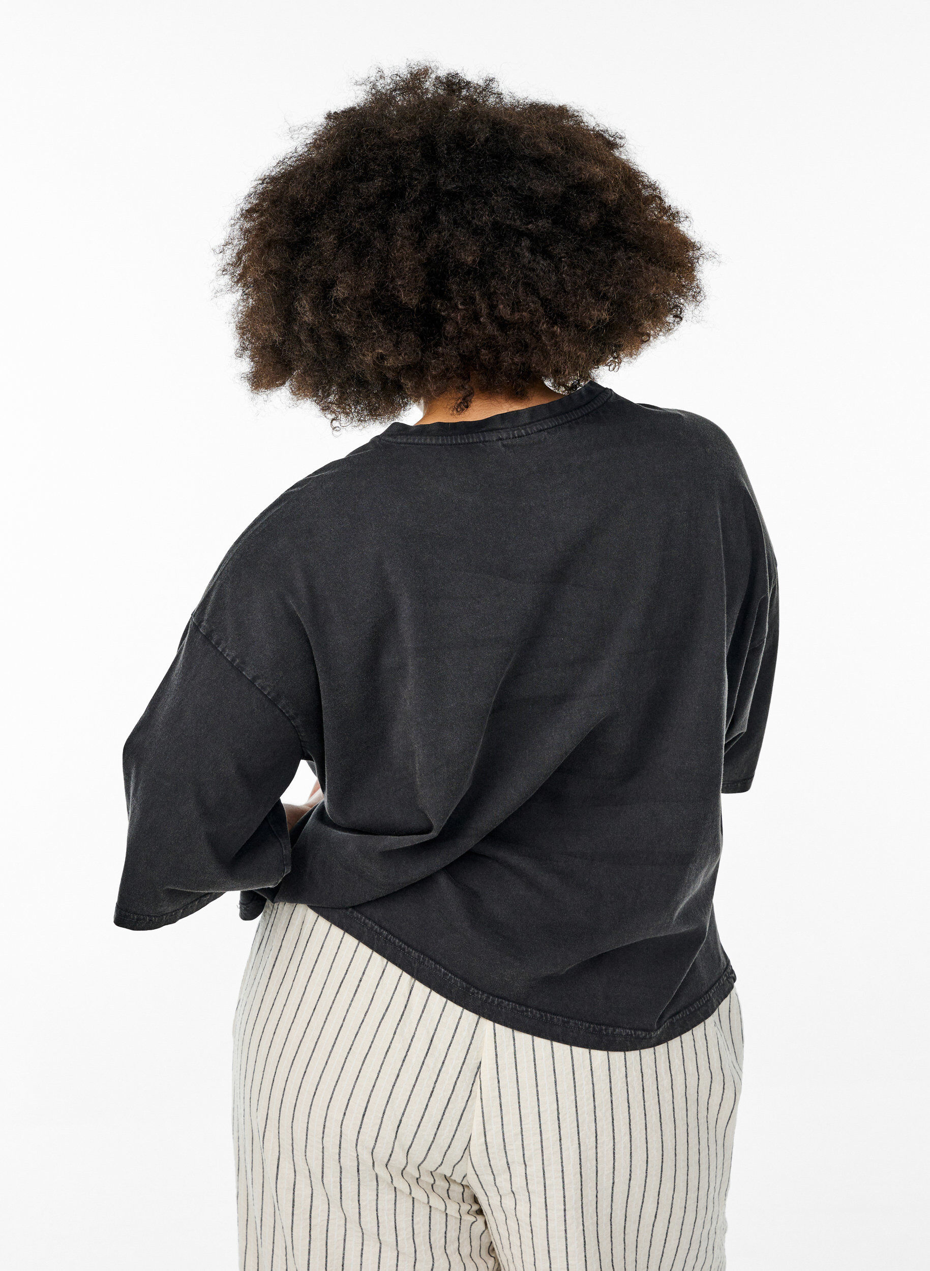 Zizzifashion Short T-shirt with a loose fit, Grey, Model image number 2