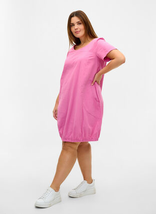 Short-sleeved cotton dress, Cyclamen, Model image number 2