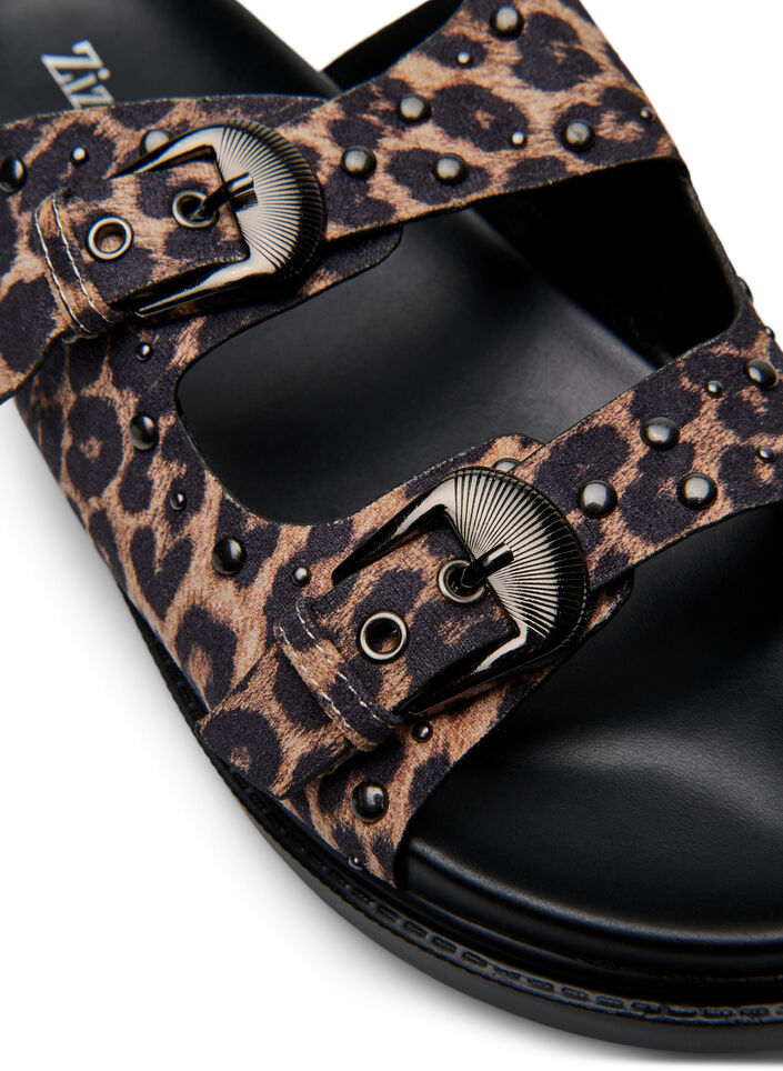 Wide fit - Sandal with studs, Brown, Packshot image number 3