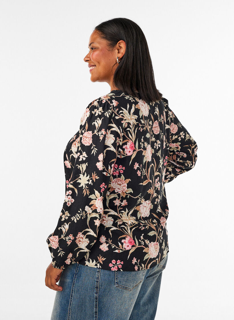 Floral blouse in linen and viscose with long sleeves, Black, Model image number 2