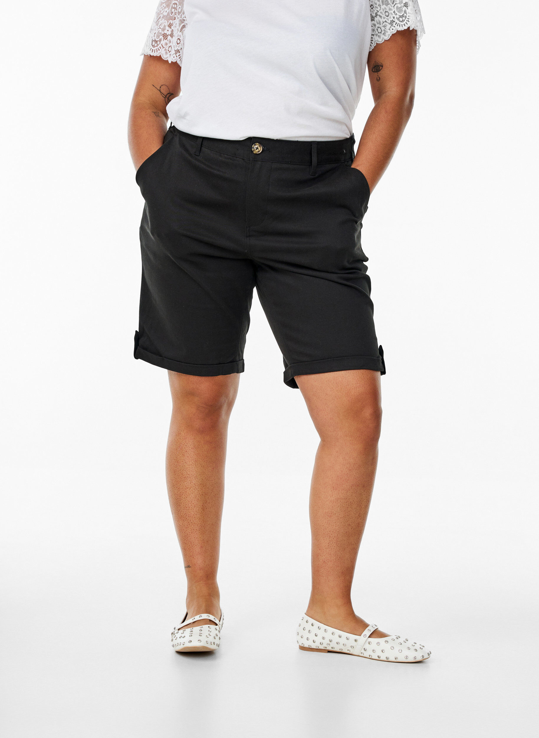 Zizzifashion Chino shorts with pockets, Black, Model image number 3