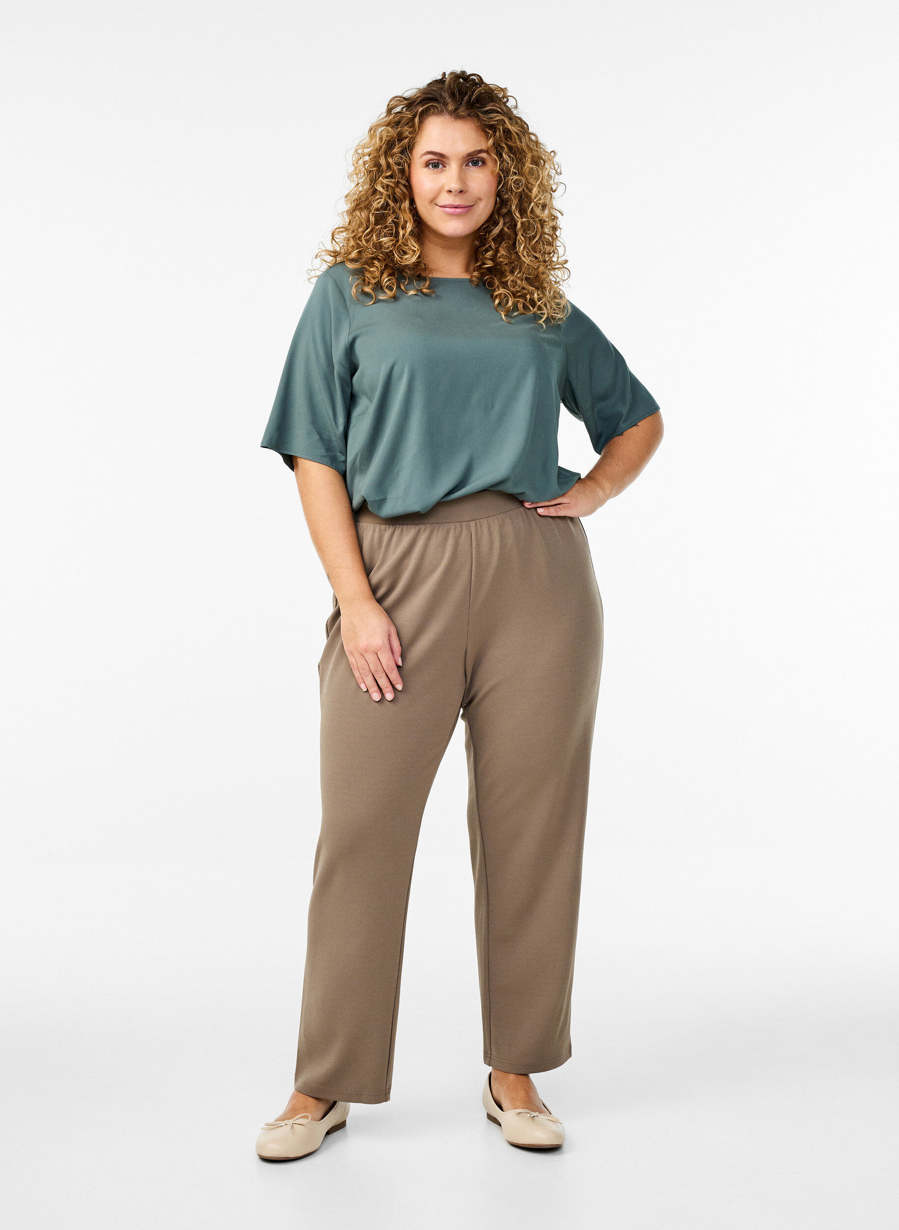 Straight fit trousers, Beige, Model