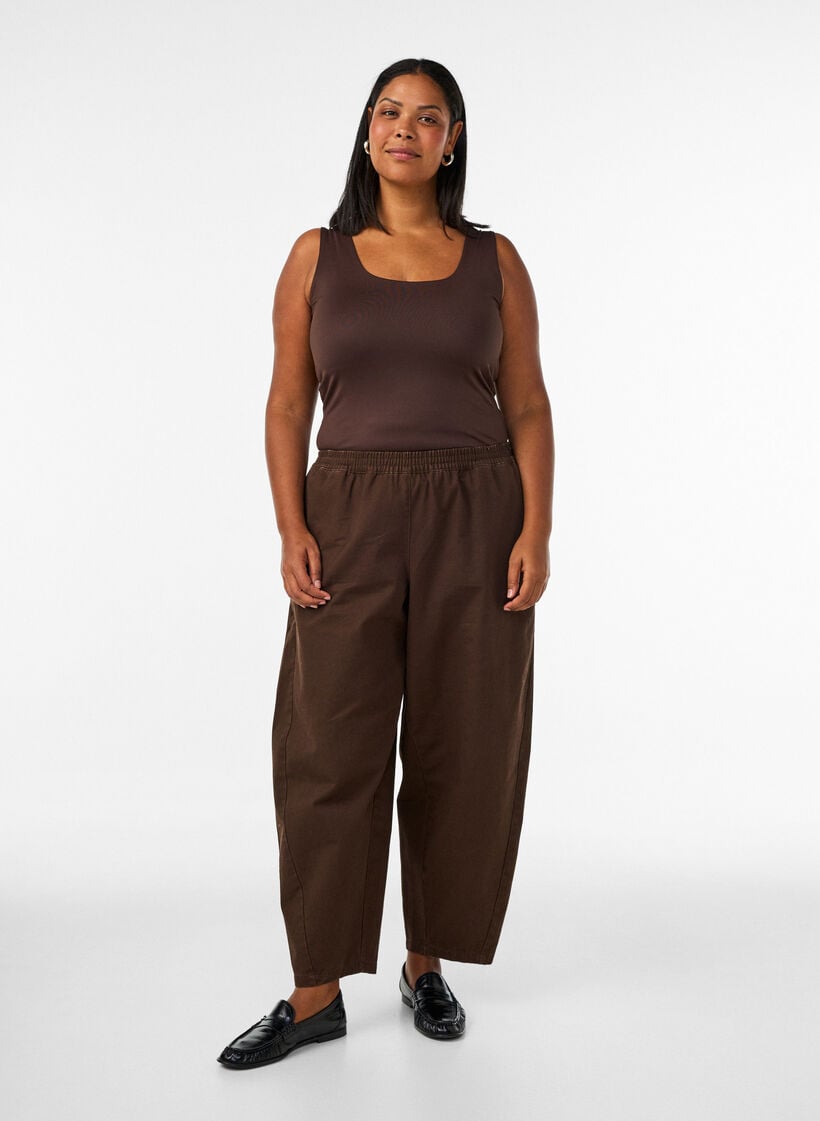 Fitted basic top with reversible function, Brown, Model image number 1