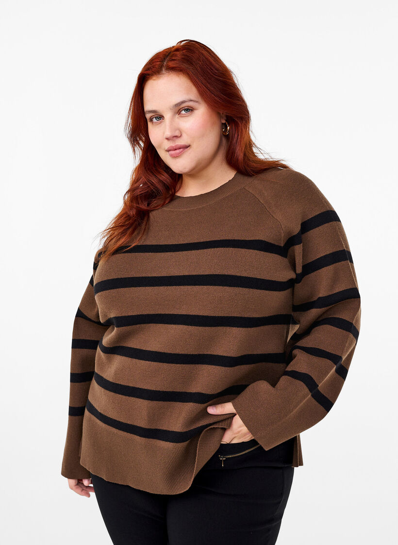 Striped knitted blouse with round neck, Carafe w. black , Model image number 0