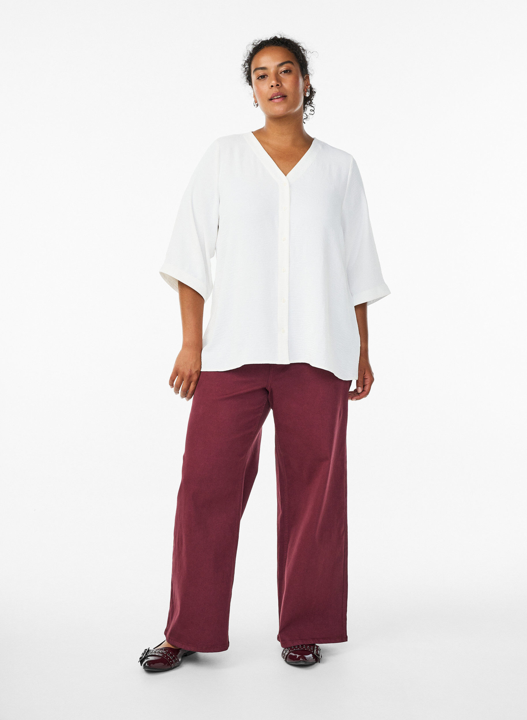 ZizzifashionShirt Blouse with V-Neck and 3/4 Sleeves, Vanilla, Model image number 1