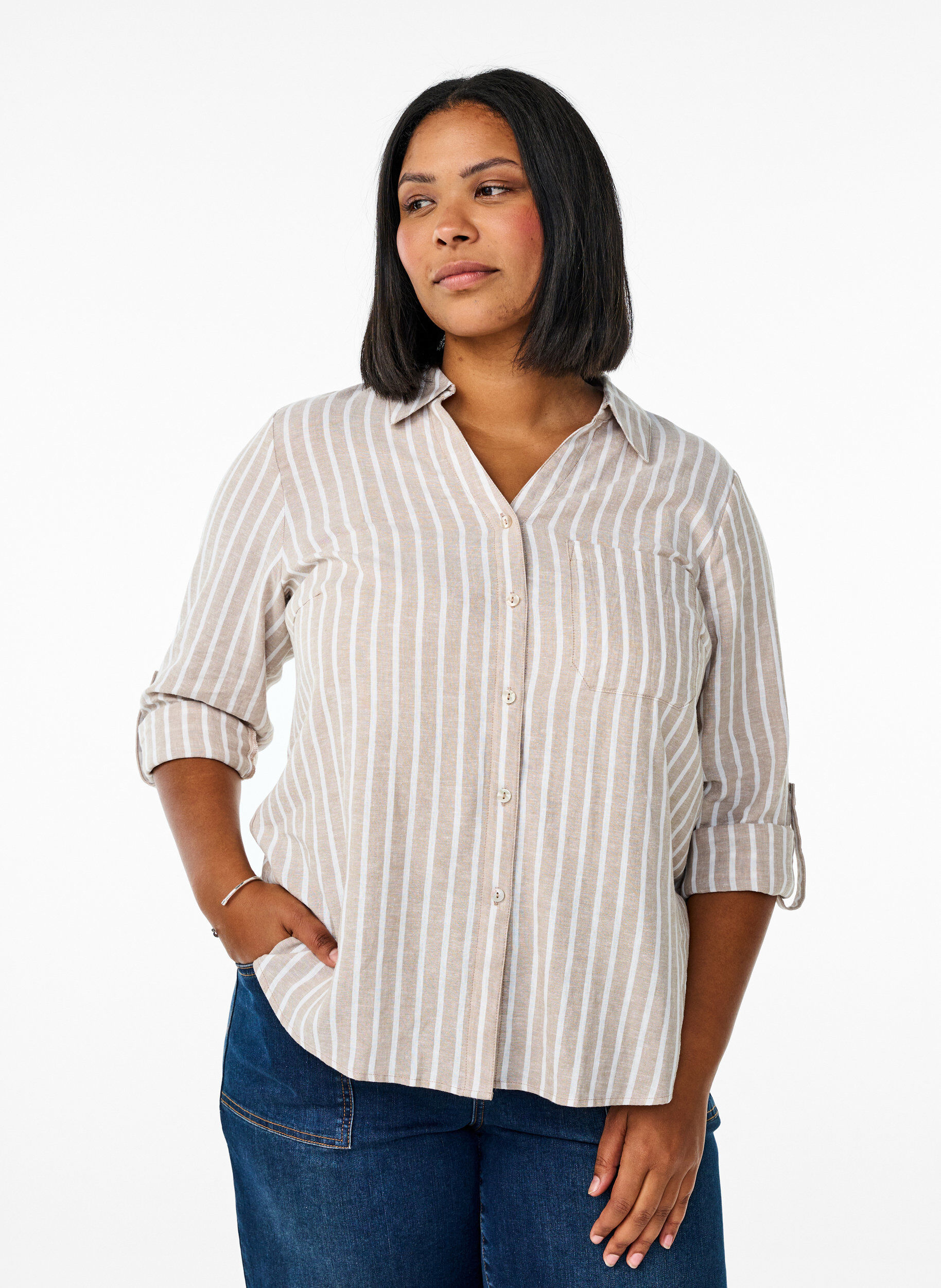 Shirt in linen and viscose with 3/4 sleeves, Beige, Model