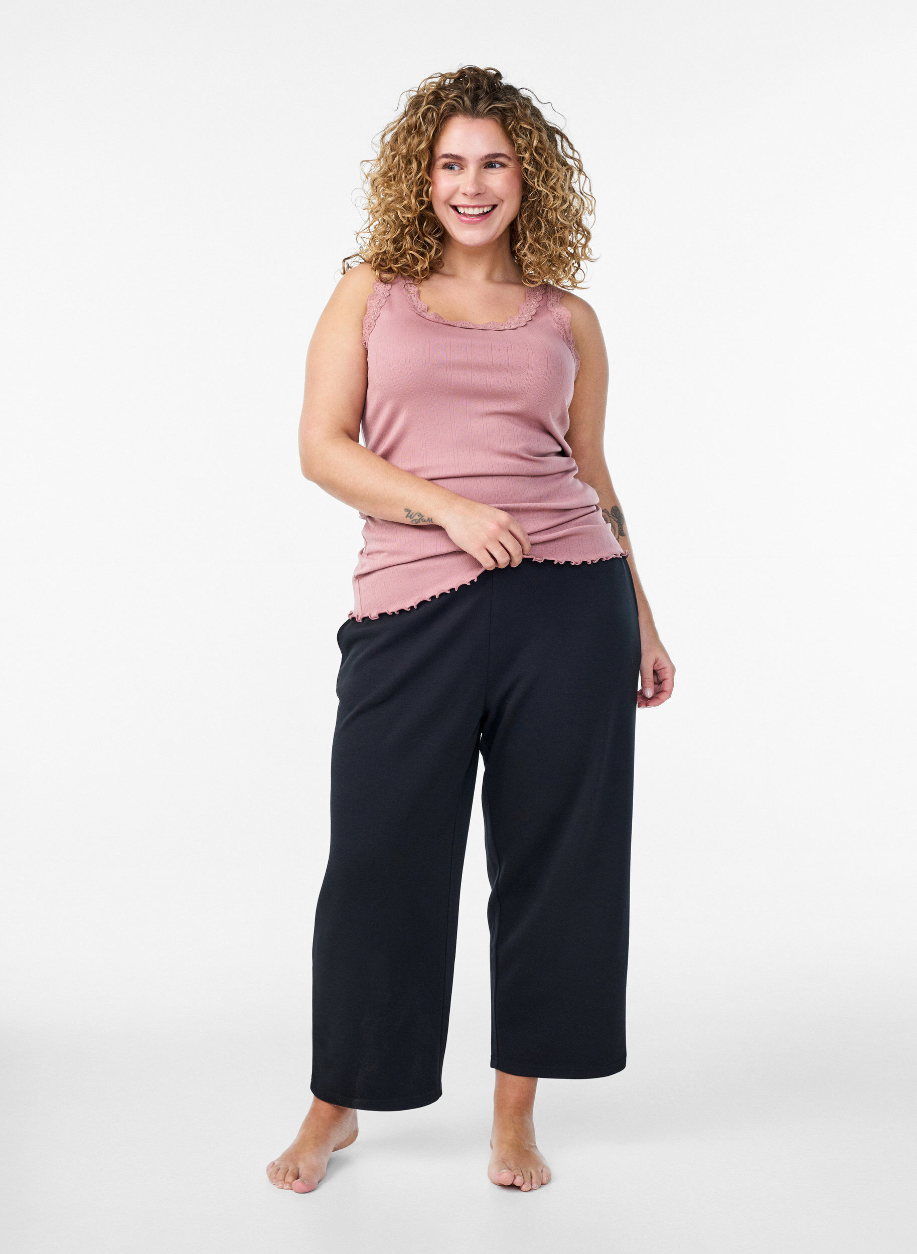 Zizzifashion Tank top with lace trim and eyelet embroidery, Rose, Model image number 1