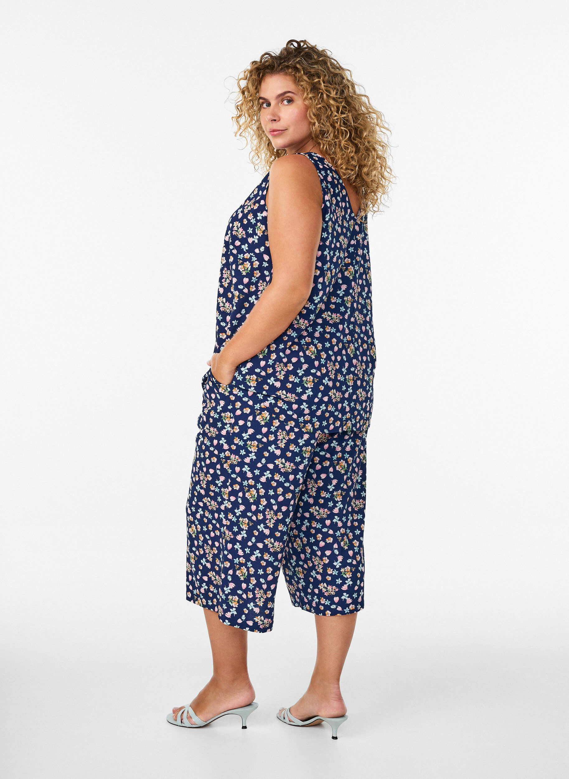 ZizzifashionCulotte trousers with print, Light Blue, Model image number 1