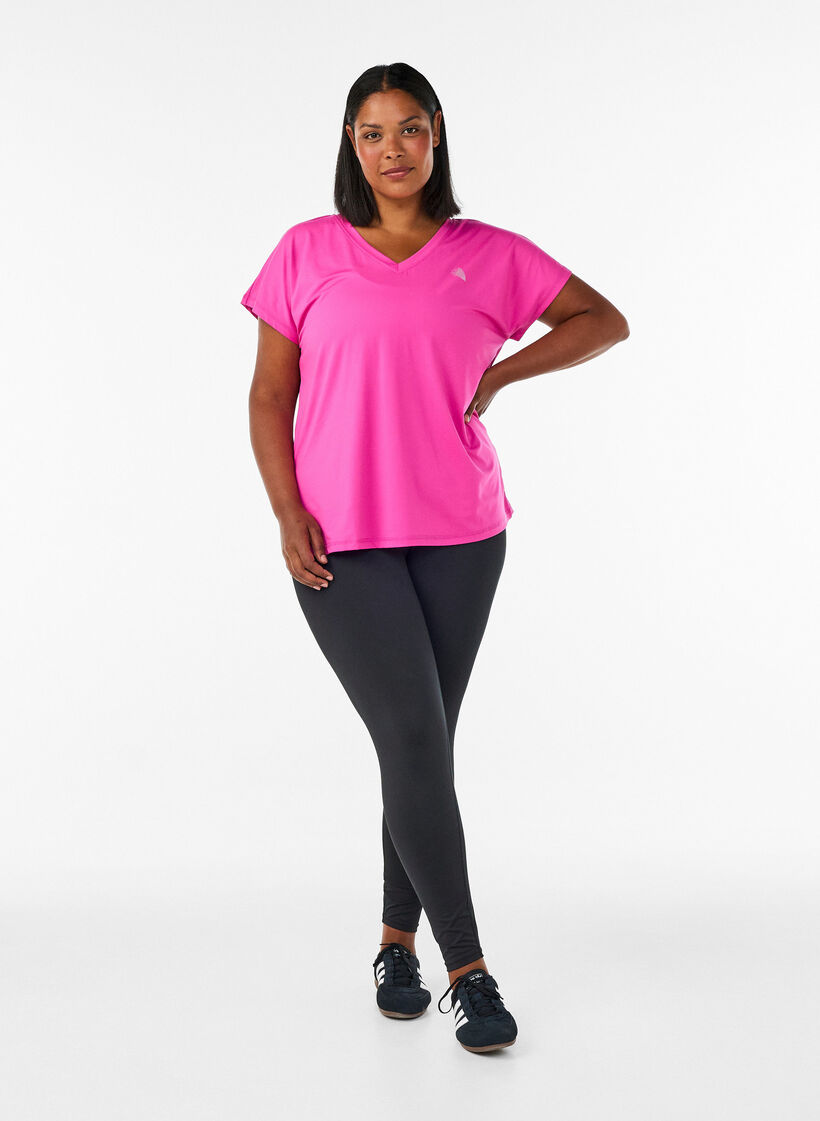 Loose training t-shirt with v-neck, Pink, Model image number 1