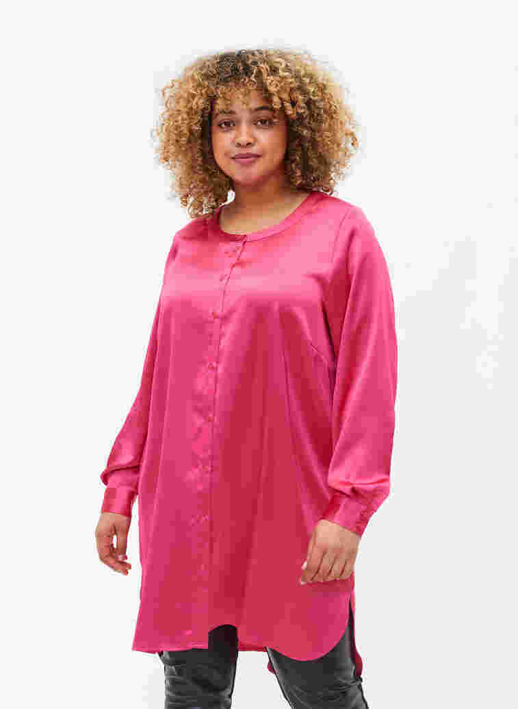 Long shiny shirt with slit, Pink Flambé, Model