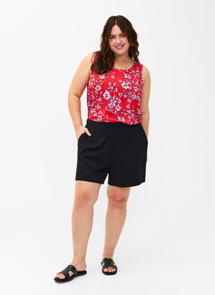 FLASH - Sleeveless top with print, Poinsettia Flower, Model image number 2
