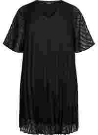 Short sleeved pleated dress