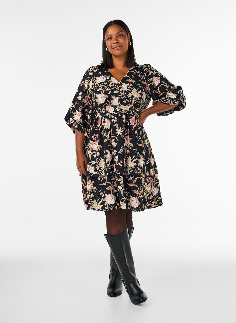 Floral dress in linen and viscose with an empire line, Black, Model image number 1
