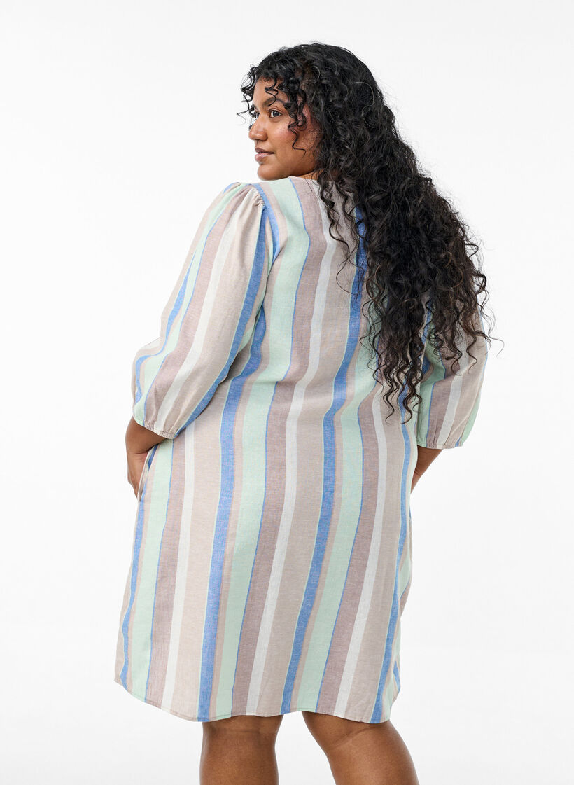 Short dress in linen and viscose with 3/4 sleeves, Blue, Model image number 2