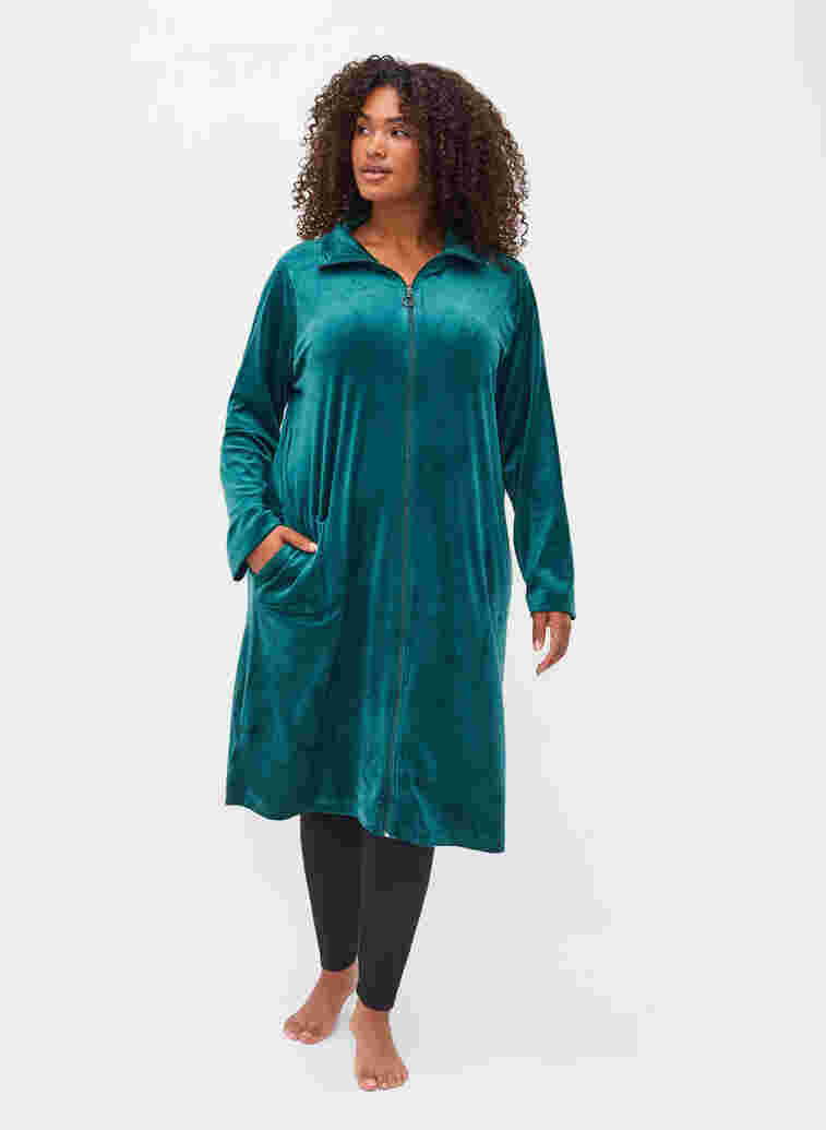 Velour robe with zip and pockets, Ponderosa Pine, Model image number 2