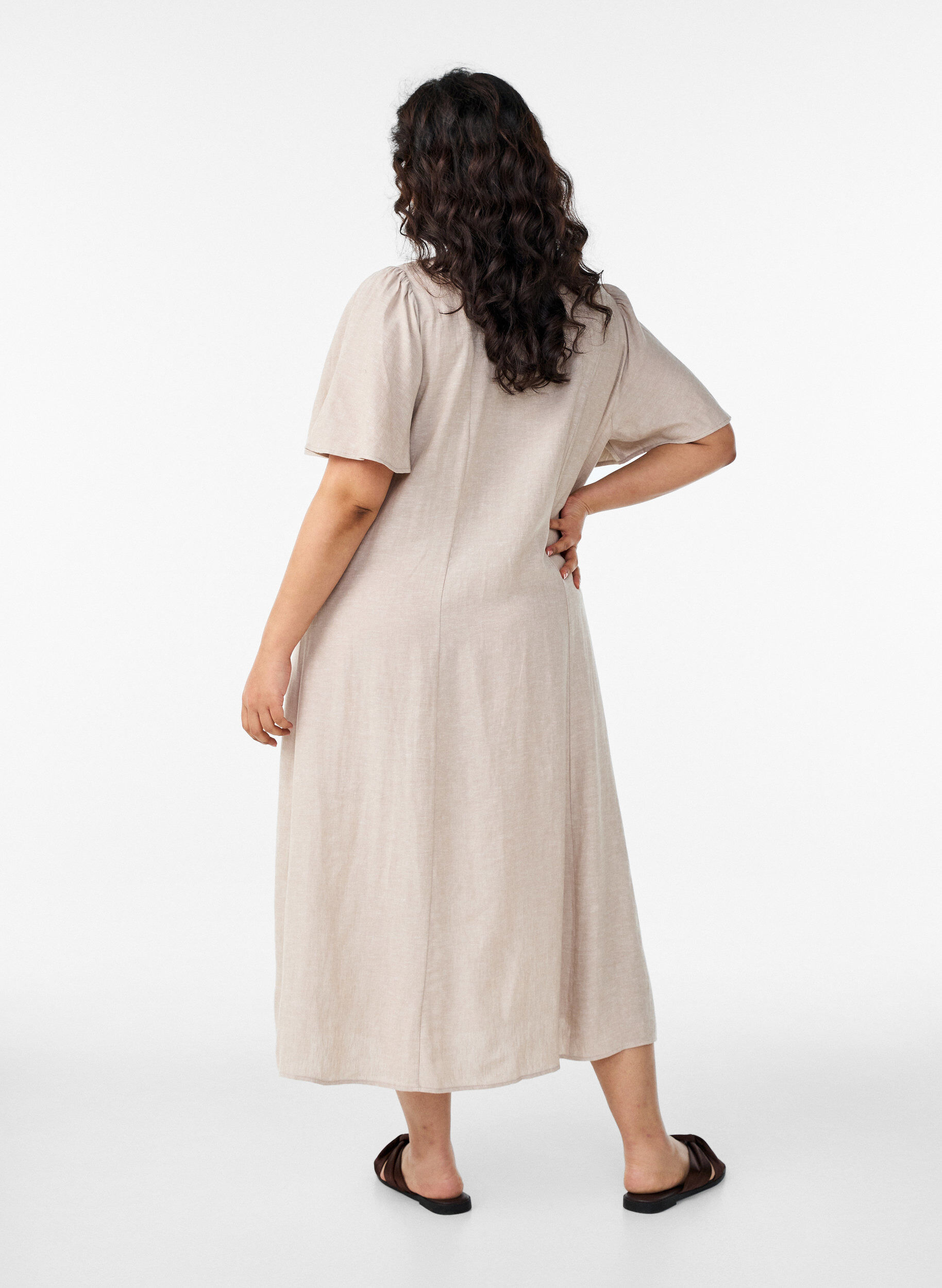 ZizzifashionMidi dress in linen and viscose with ruffle sleeves, Beige, Model image number 1