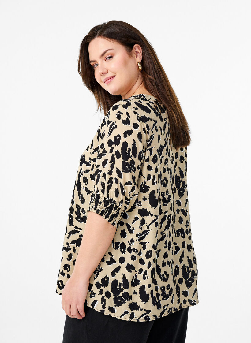 Short-sleeved viscose blouse, Beige, Model image number 2