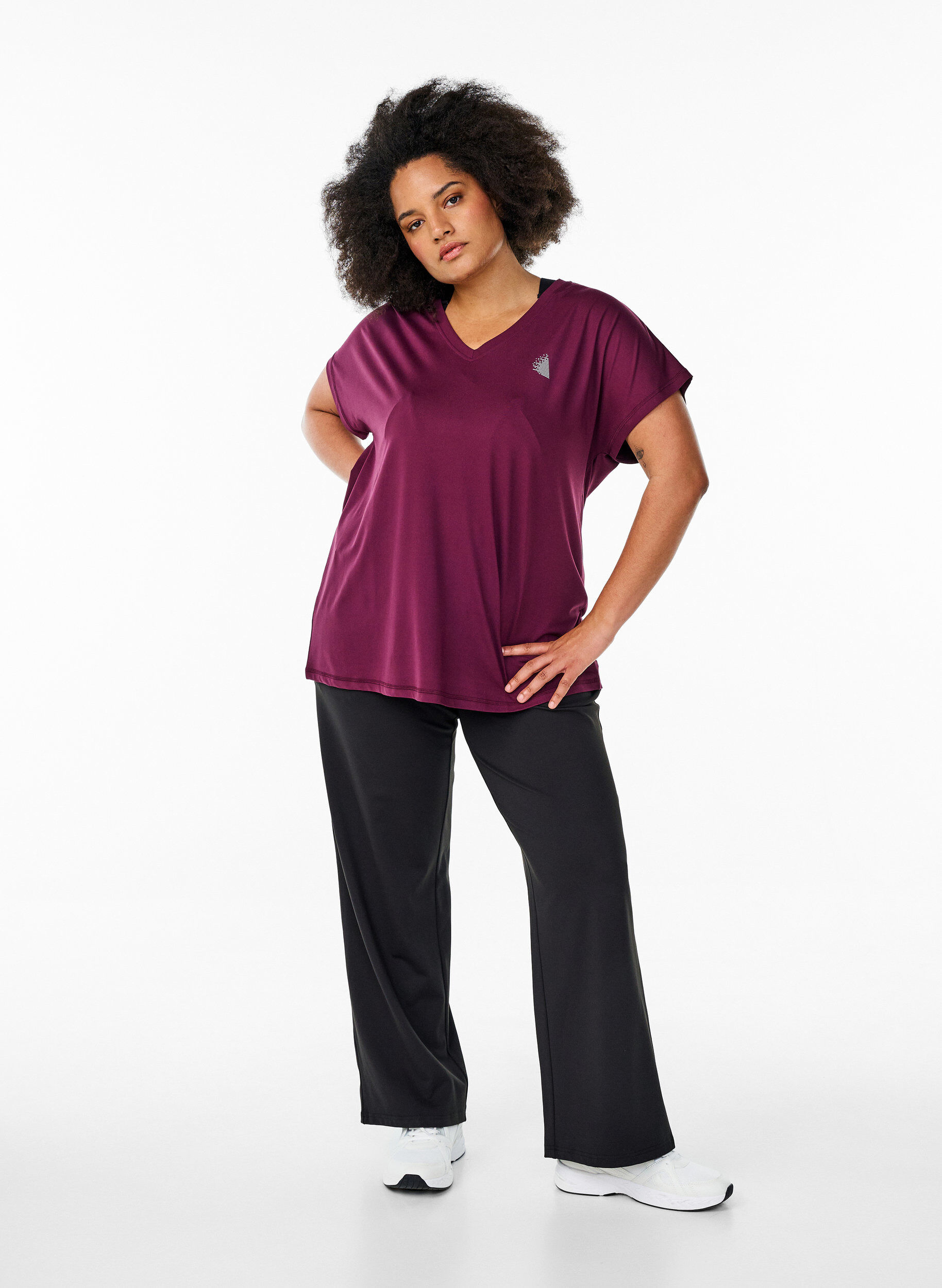 ZizzifashionLoose training t-shirt with v-neck, Red, Model image number 1