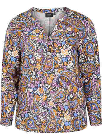 100% viscose blouse with paisley print