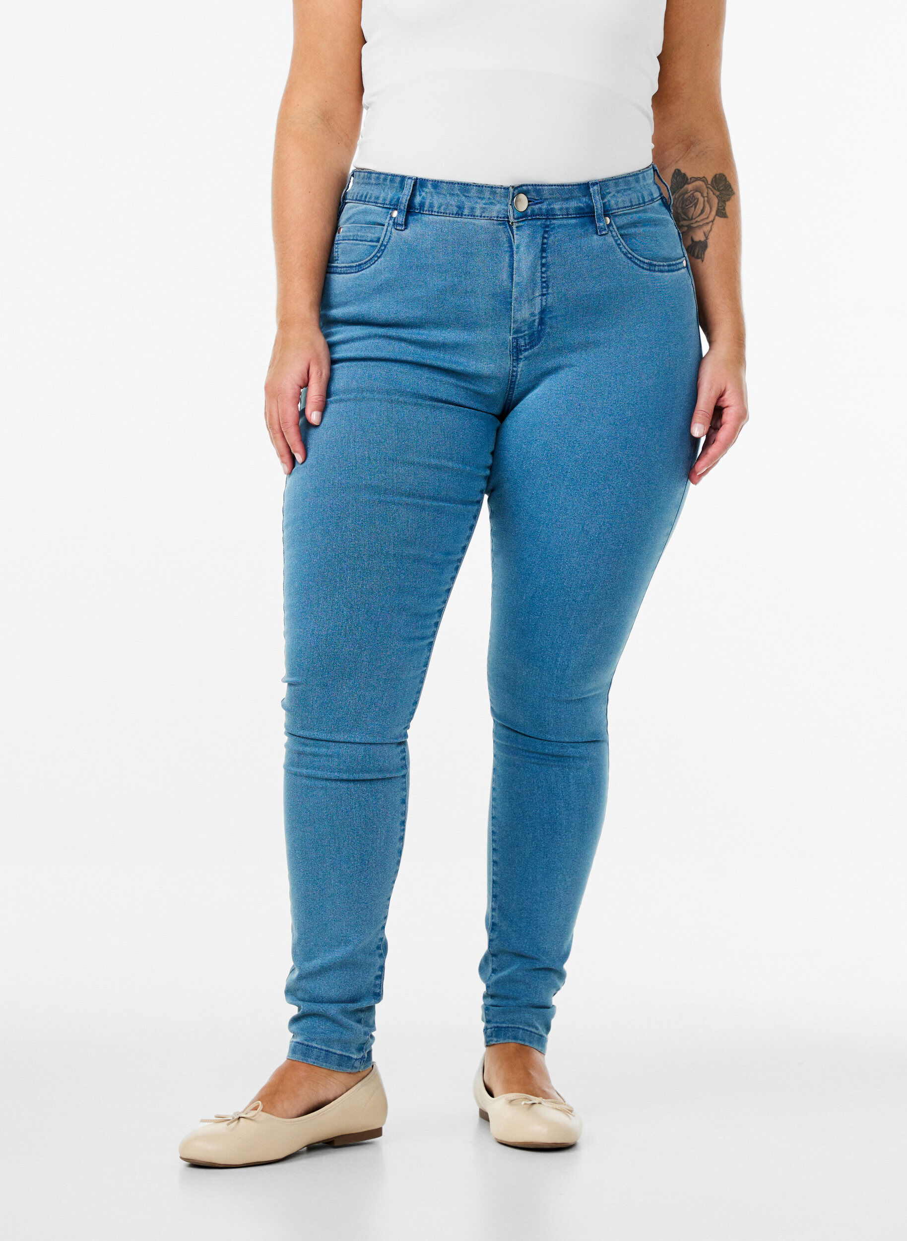 Zizzifashion High-waisted super slim Amy jeans , Light Blue, Model image number 2