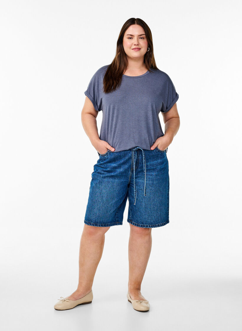 Loose t-shirt with round neck, Blue, Model image number 1