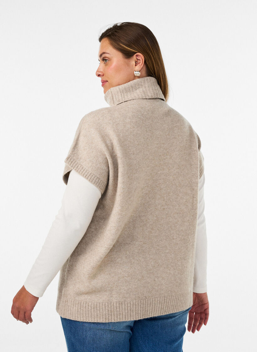 Knitted vest with turtleneck and cable knit, Beige, Model image number 2