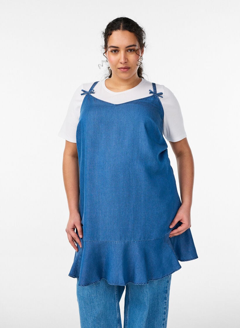 Knee-length strap dress in TENCEL&trade; Lyocell with a denim look, Blue, Model image number 0