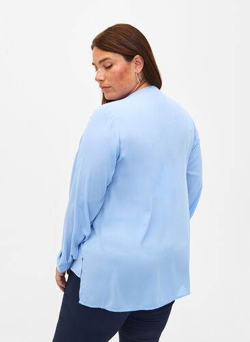 Solid colour shirt with v-neck, Serenity, Model image number 1
