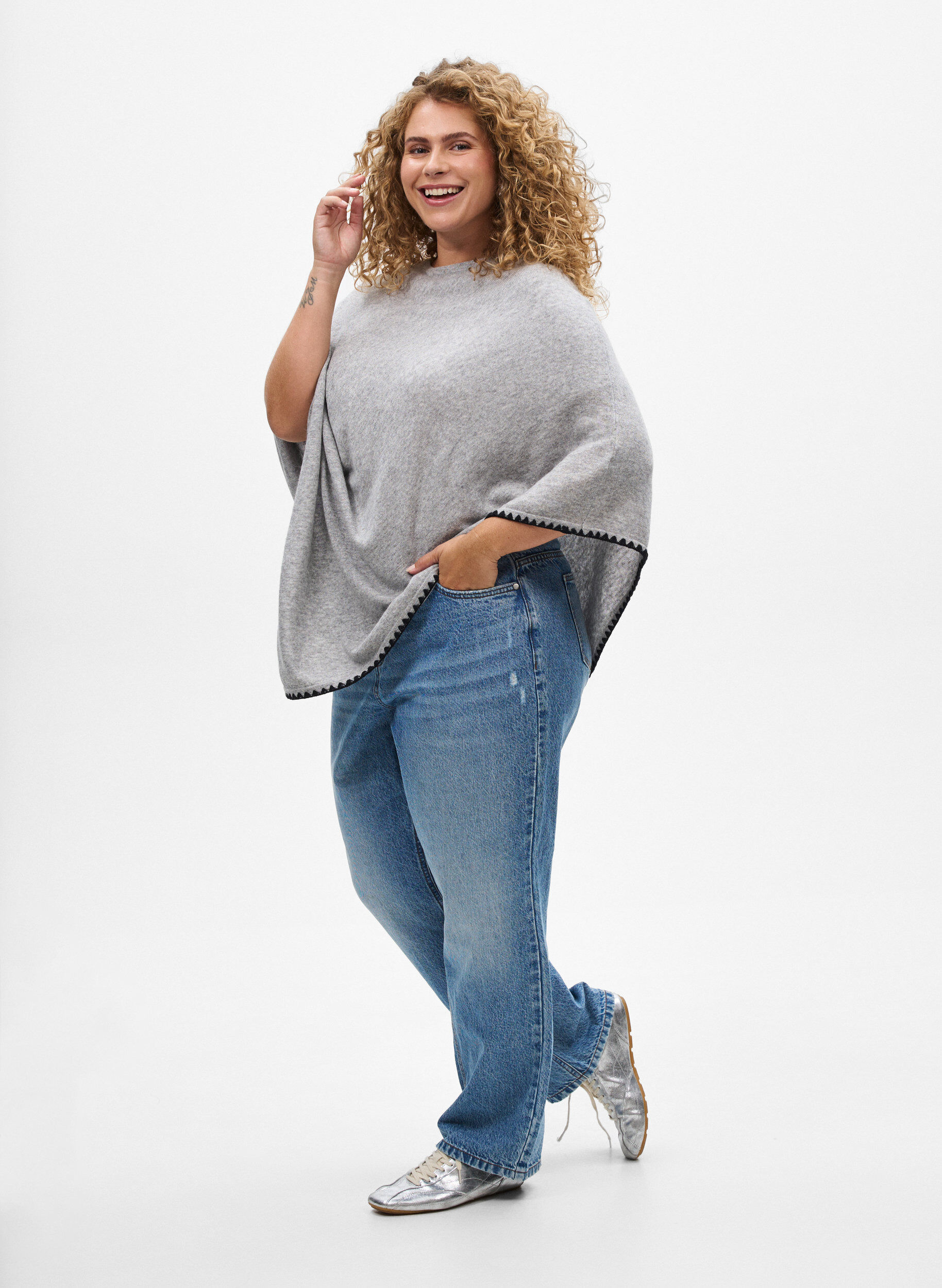 Zizzifashion Fine-knit poncho, Grey, Model image number 1