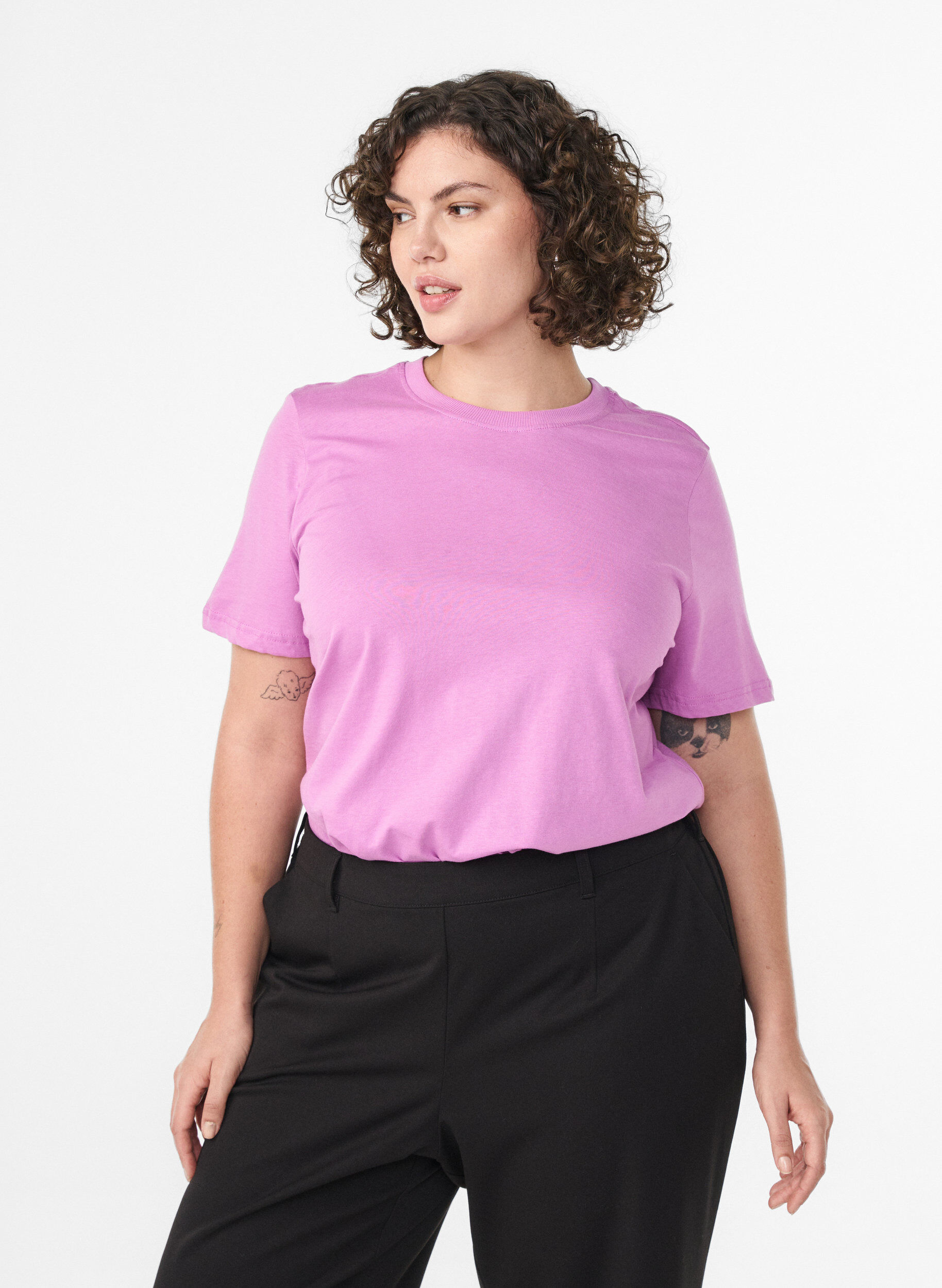 Basic cotton T-shirt with round neck, Purple, Model