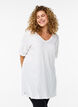 Single colour oversized t-shirt with v-neck, White, Model image number 0
