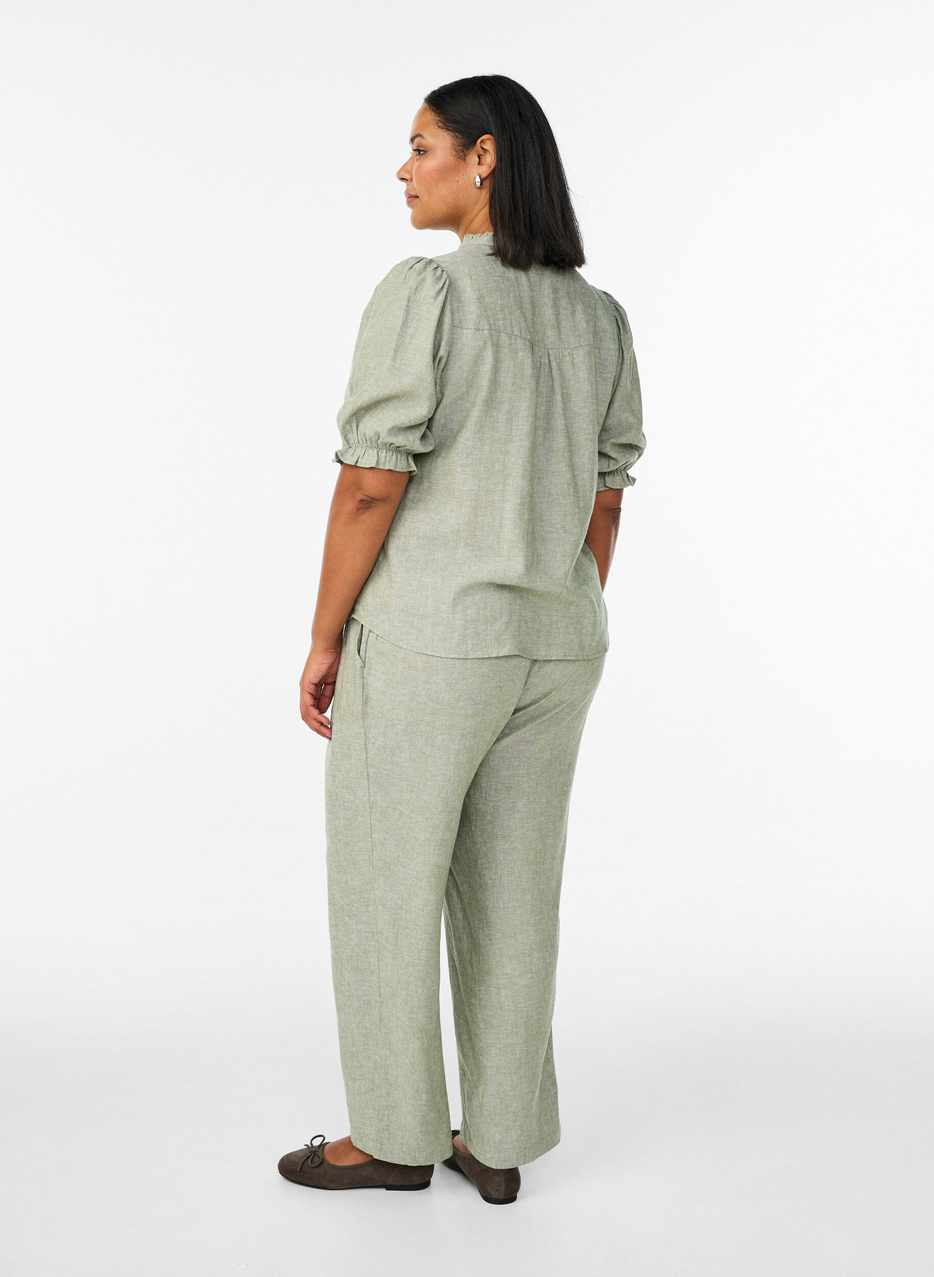 ZizzifashionLoose trousers in linen and viscose, Green, Model image number 2