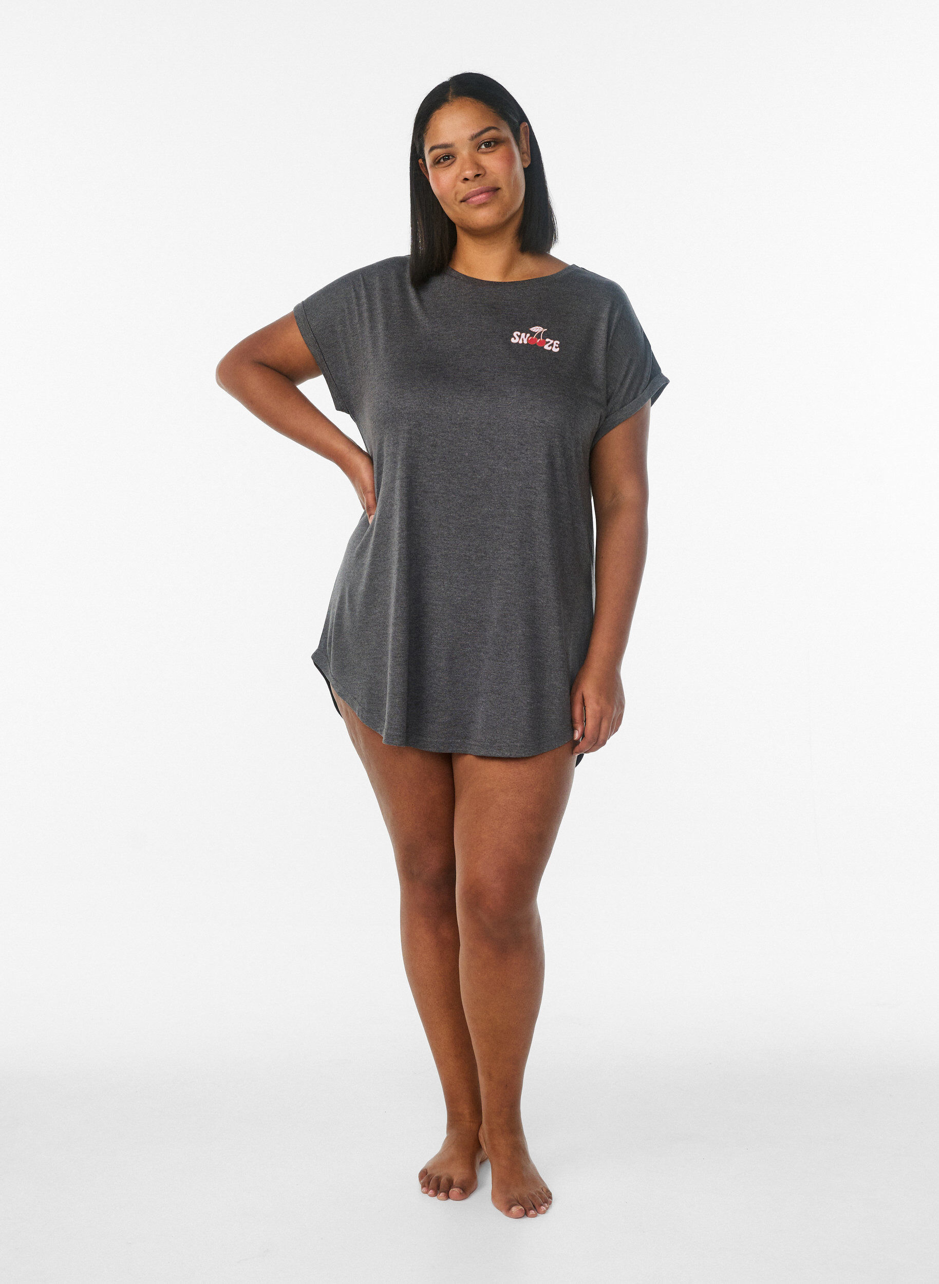 ZizzifashionShort sleeve nightgown with text print, Black, Model image number 1