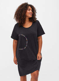 Short sleeved cotton nightdress with print, Black W. Don't, Model