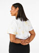 Organic cotton T-shirt with floral print, Bright W. AOP, Model image number 1