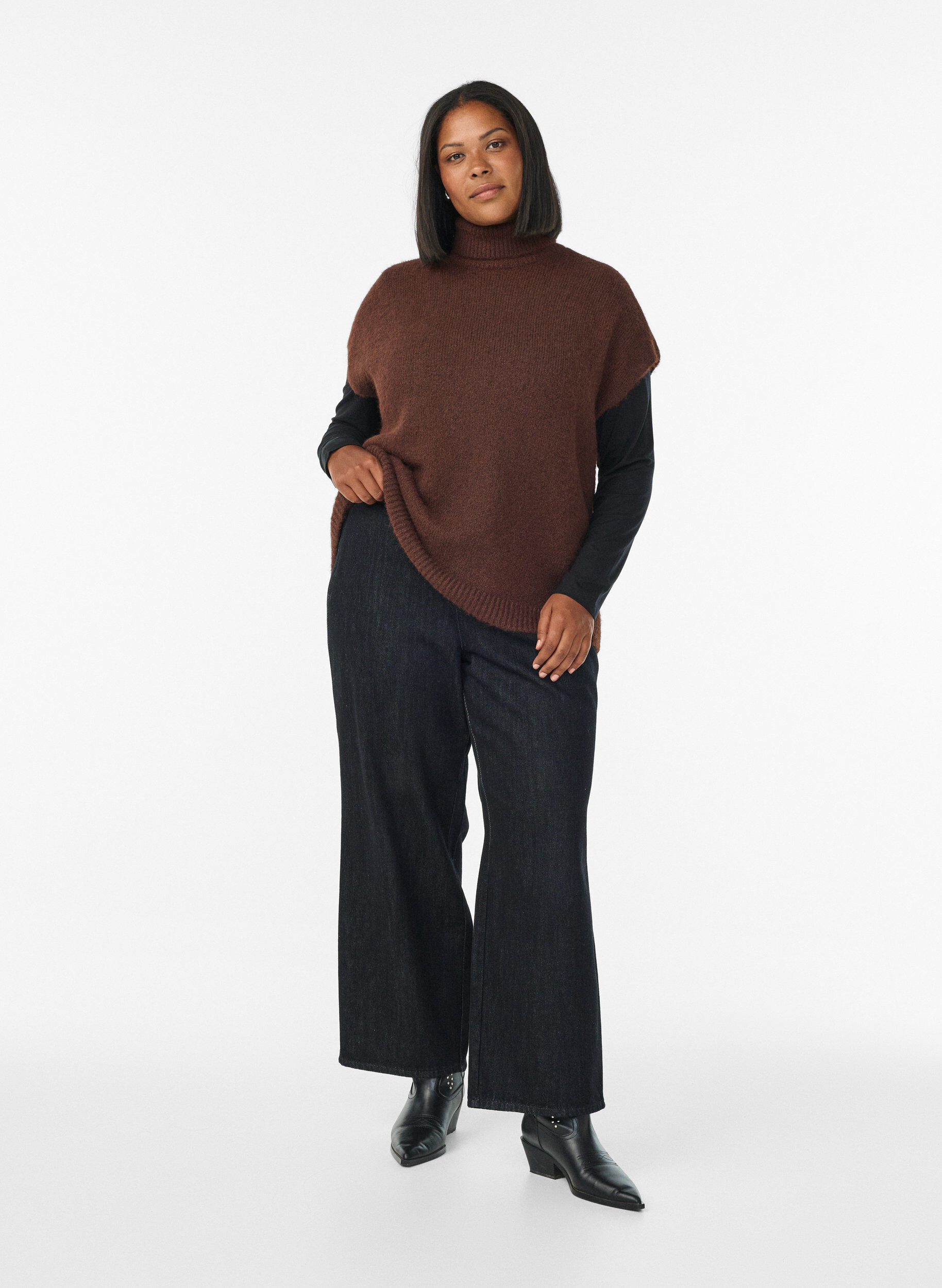 Zizzifashion Sleeveless knitted vest with turtleneck, Brown, Model image number 1