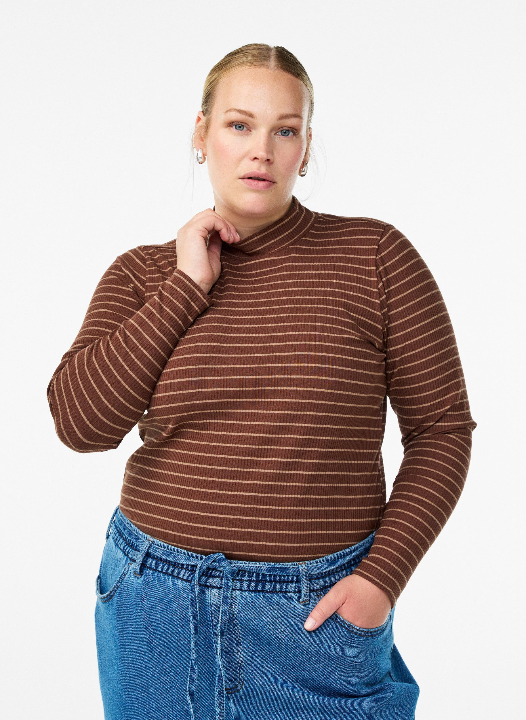 Zizzifashion Striped ribbed jersey blouse with a high neck, Brown, Model image number 0