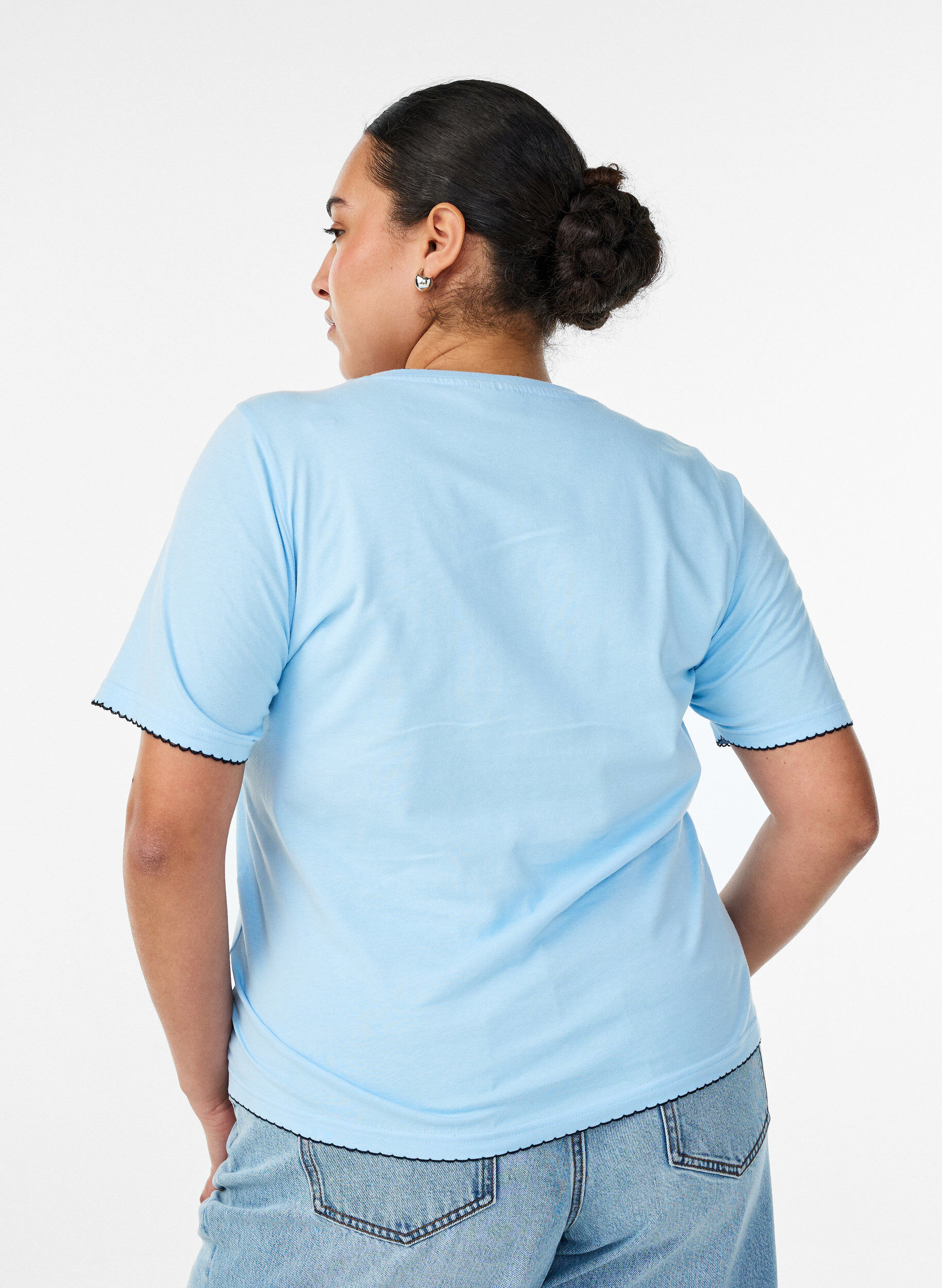 ZizzifashionCotton T-shirt with wavy contrasting edges, Light Blue, Model image number 2