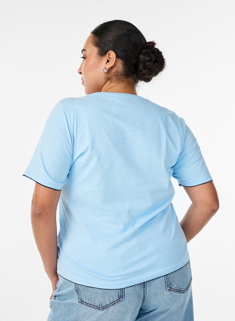 Cotton T-shirt with wavy contrasting edges, Light Blue, Model image number 2