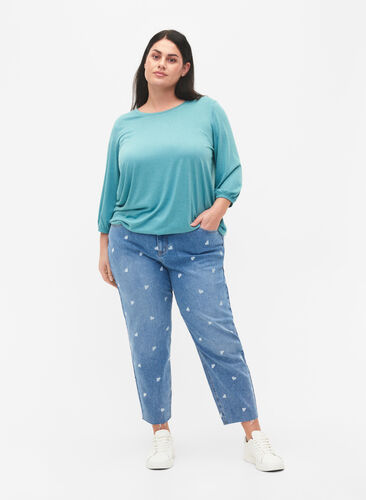 Mille mom fit jeans with hearts, Light blue denim, Model image number 0
