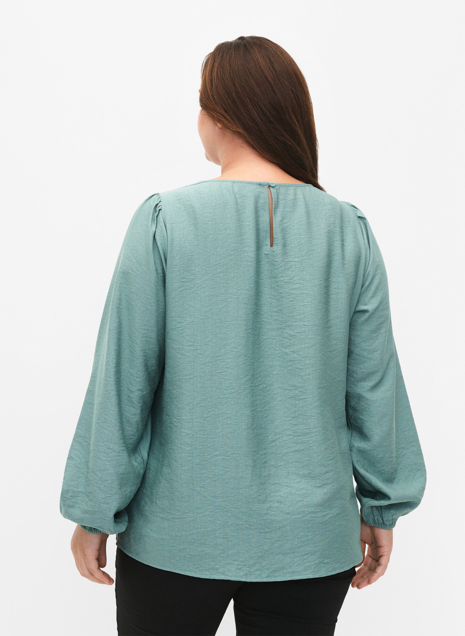 Zizzifashion Blouse in viscose with crochet detail, Chinois Green, Model image number 1