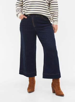 Cropped jeans with flare, Unwashed, Model image number 3