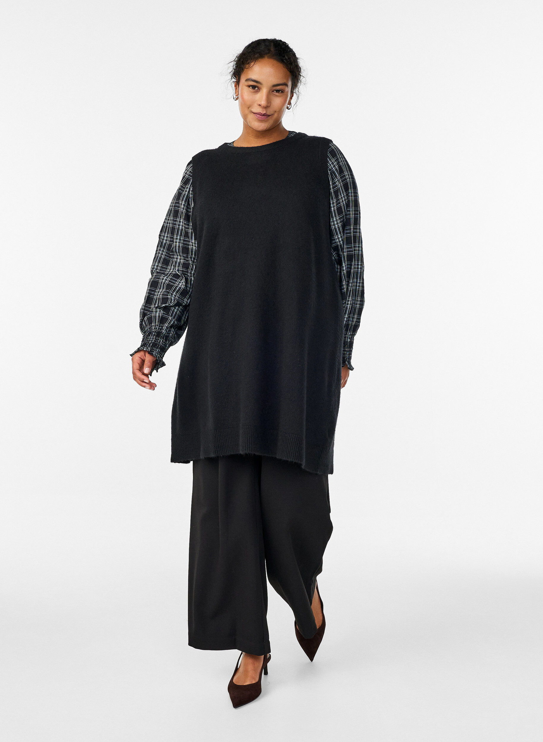 Zizzifashion Short sleeveless knitted dress, Black, Model image number 1