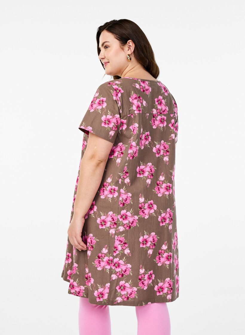 Short a-line dress with floral print, Brown, Model image number 2