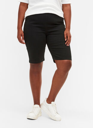 Close-fitting shorts with back pockets, Black, Model image number 2