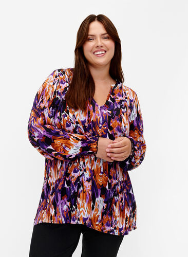 Long-sleeved viscose blouse with print, Pansy AOP, Model image number 0