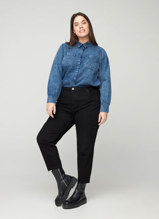 Cropped mom fit Mille jeans with a loose fit, Black, Model image number 3