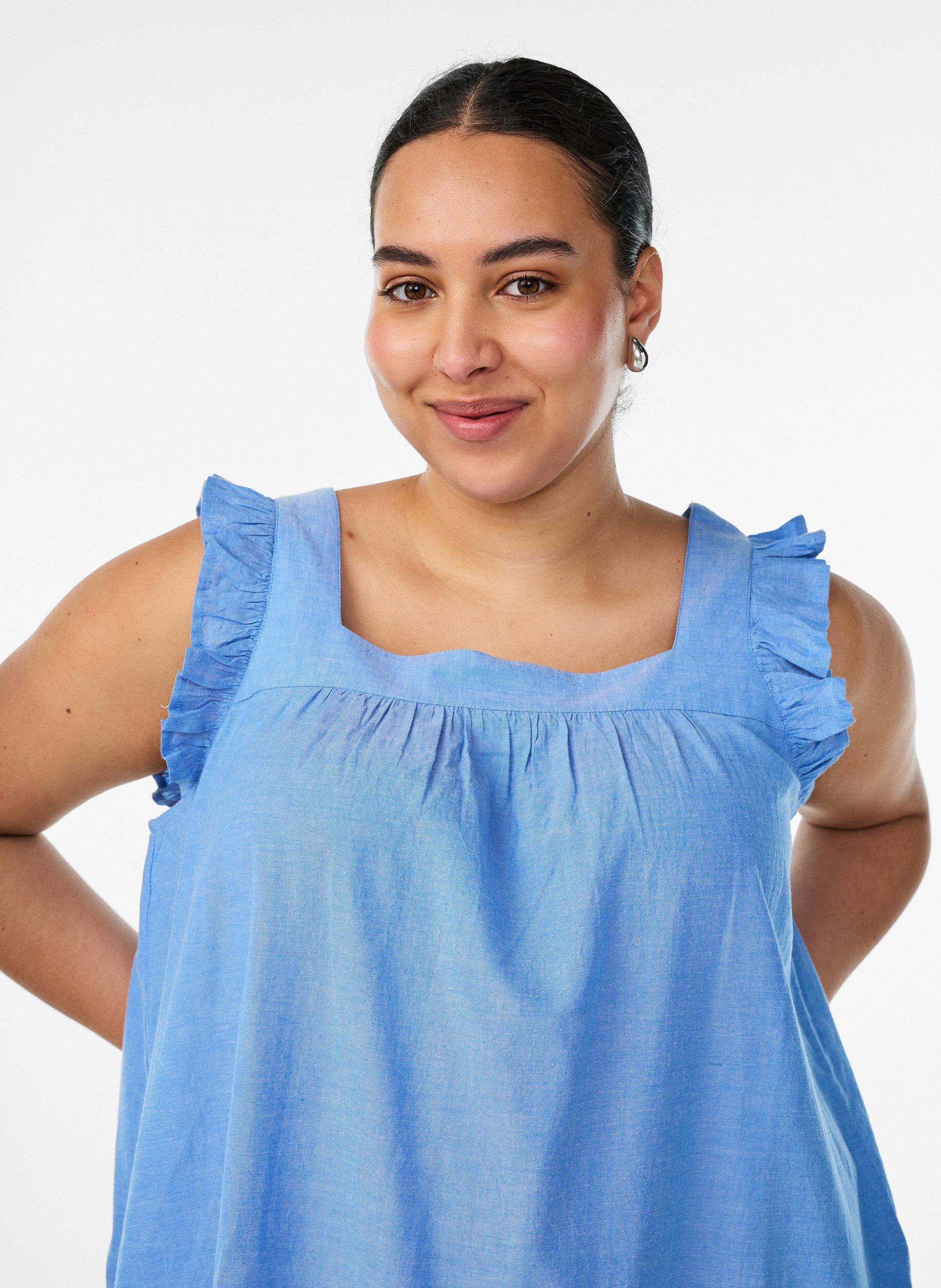 ZizzifashionMidi dress in cotton with ruffle details, Light Blue, Model image number 2