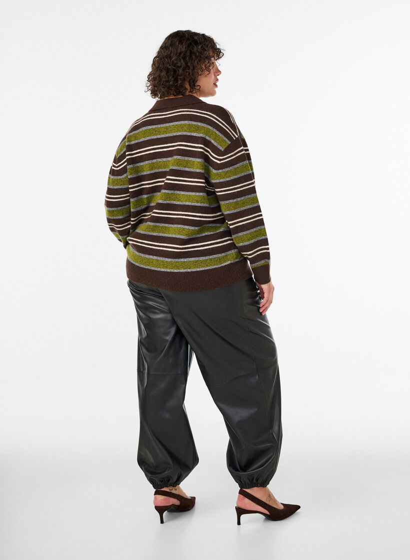 Balloon trousers in faux leather, Black, Model image number 1