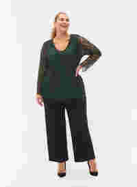Cropped trousers with width, Black, Model
